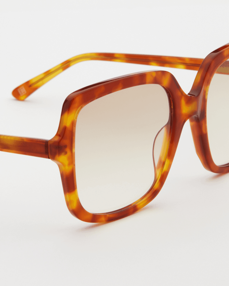 Elara Milky Brown Tinted Readers