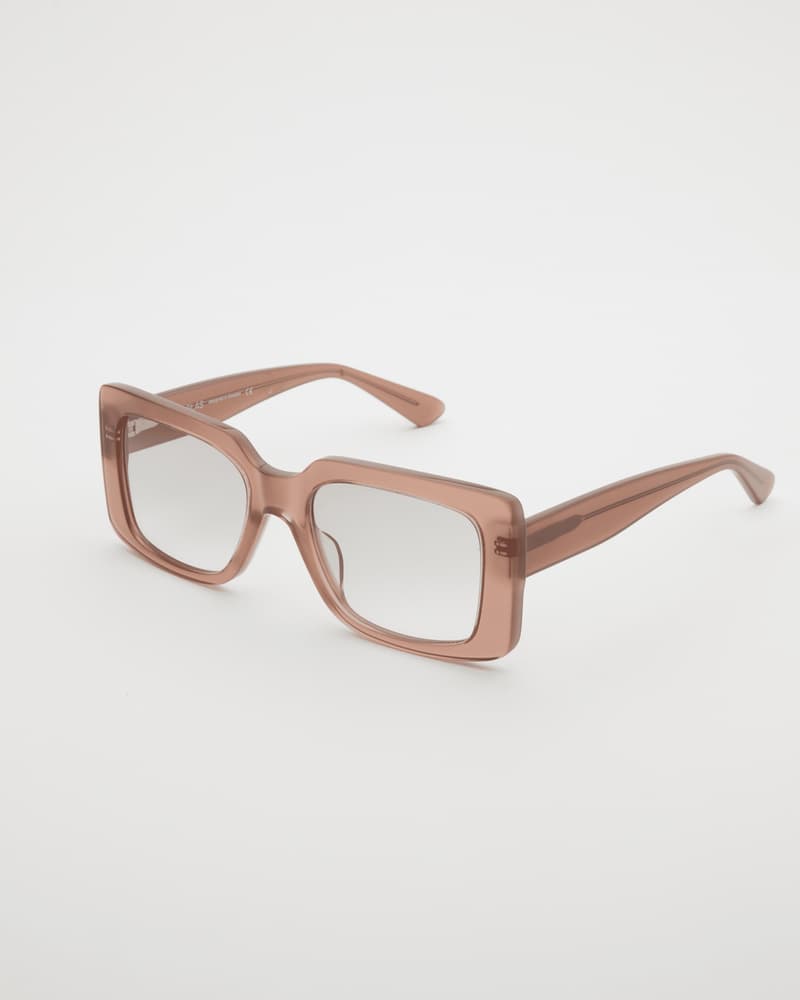 Estrid Taupe Tinted