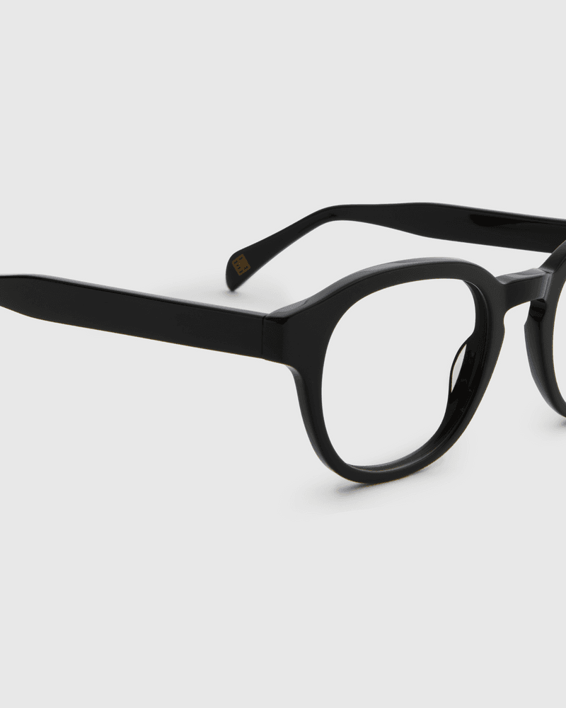 Liam Small Black