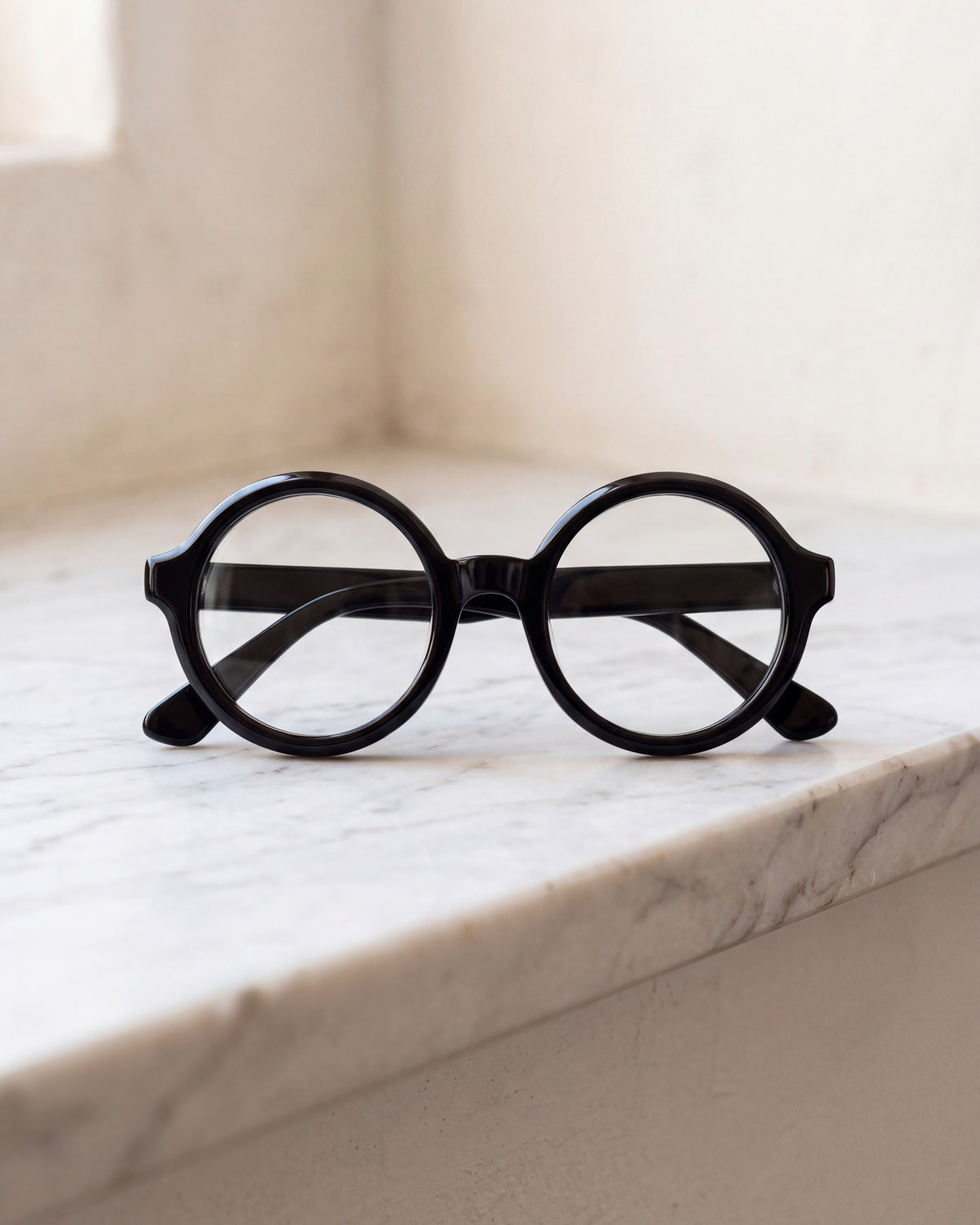 Rakel in black, detail