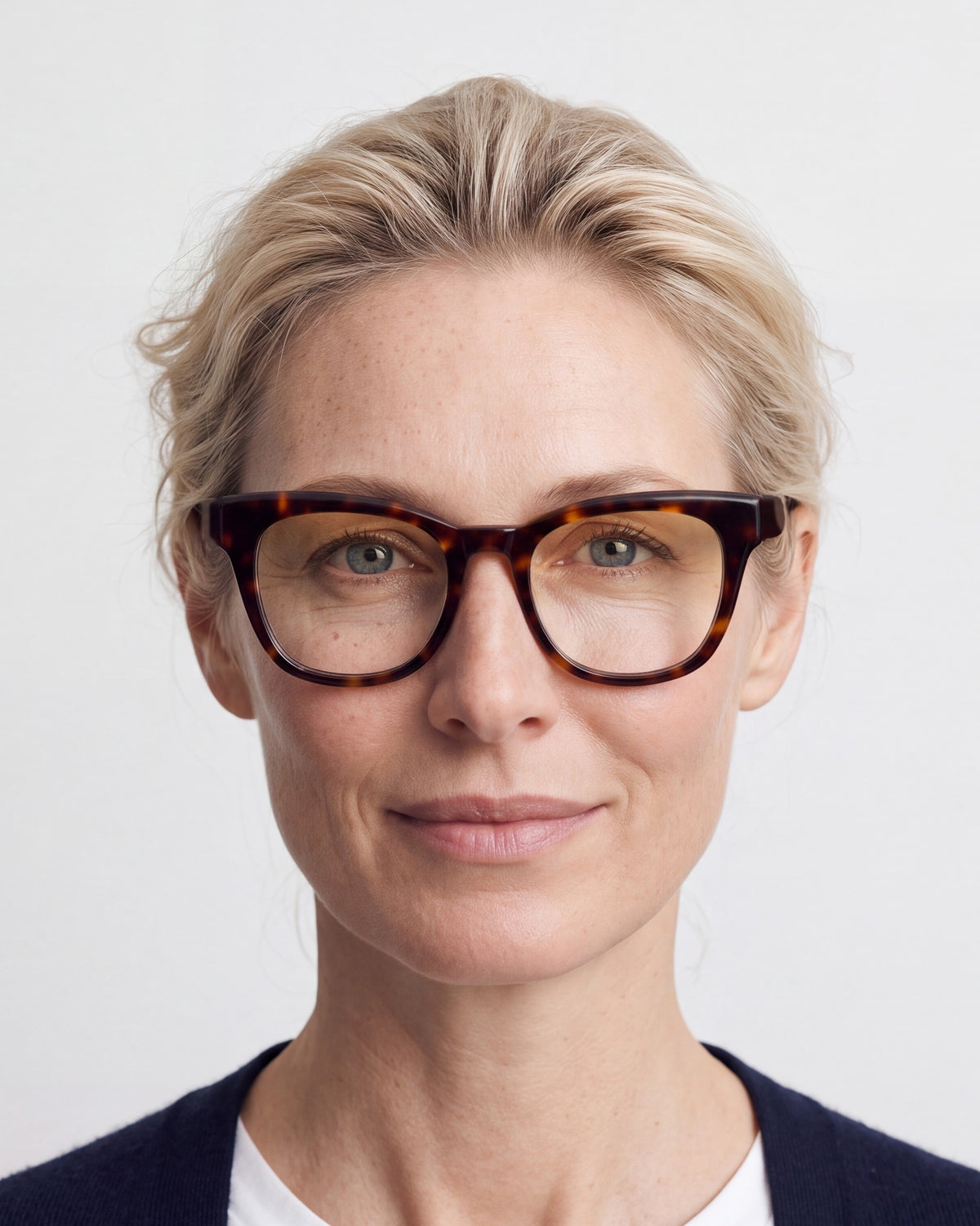 Zoey in tortoiseshell, worn, Dawn lenses