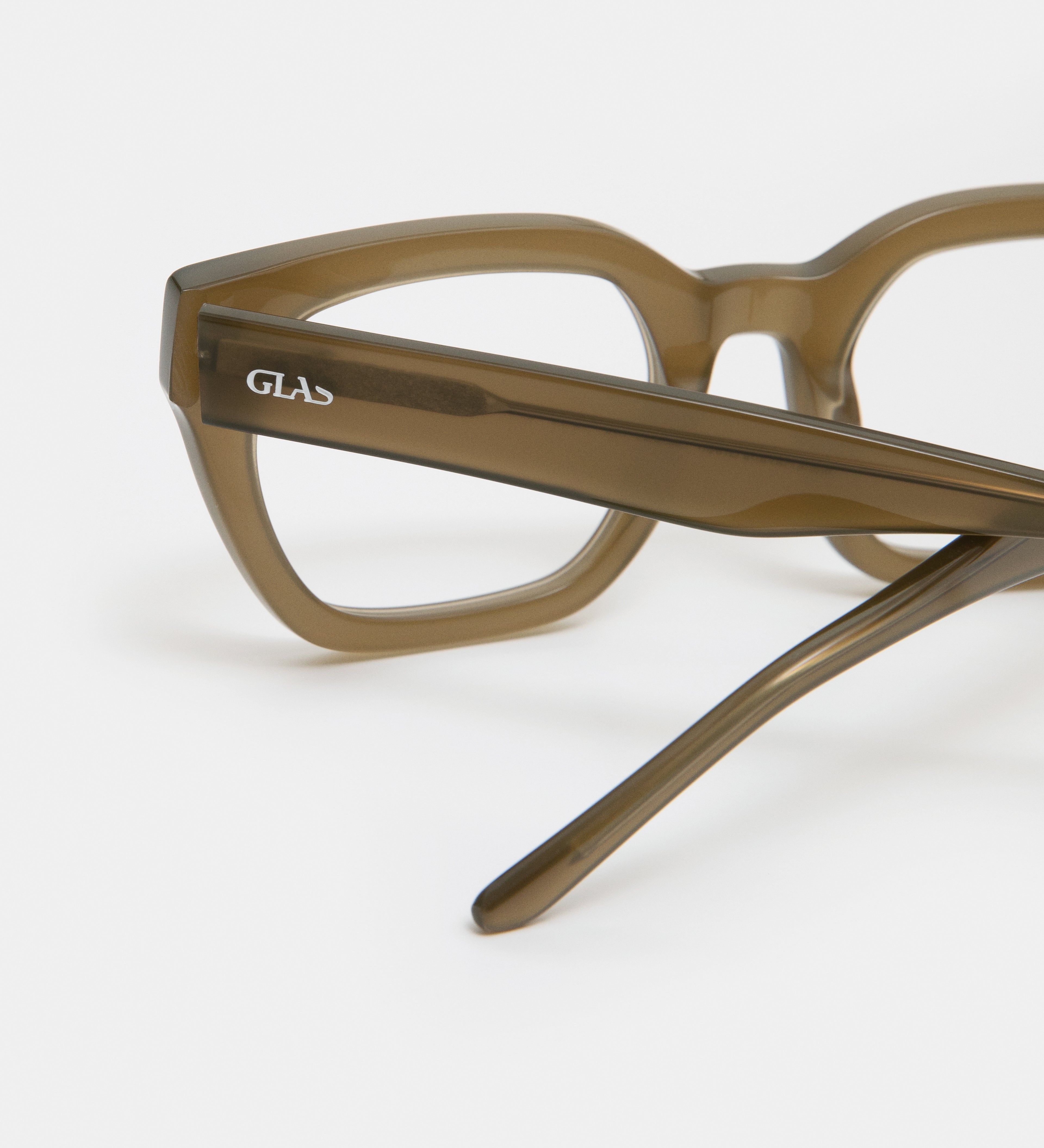 Kiara Havana Green Blue Light