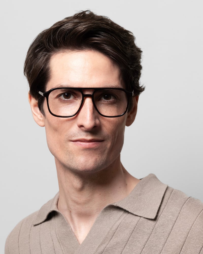 Robyn Turtle Brown Readears